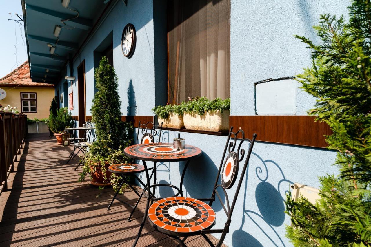 Galeria Grafit Apartments Sibiu Exterior foto